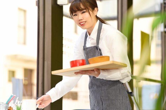 レストランスタッフ